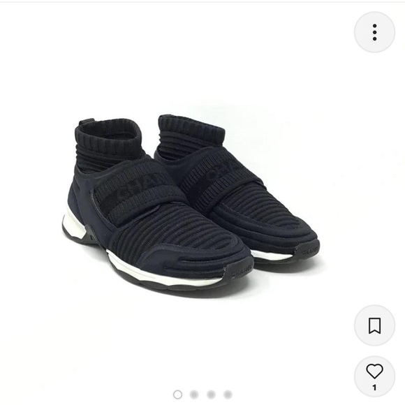 Chanel 17B Logo stretch / sock sneakers in black and white - Picture 1 of 4
